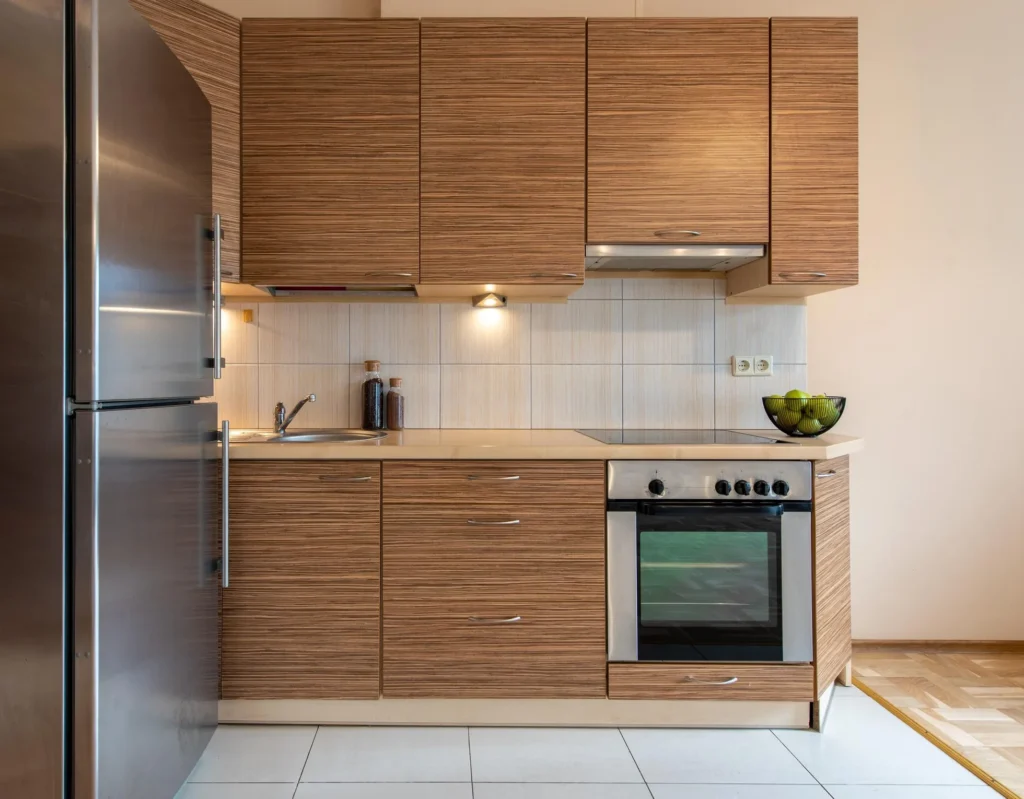 wood kitchen cabinets