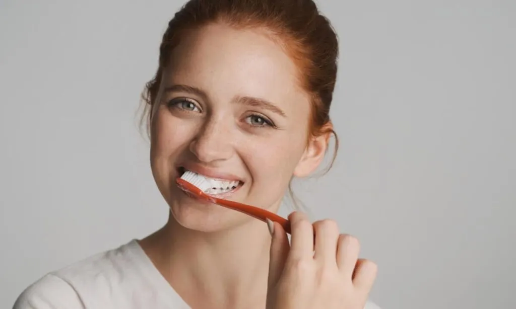 whitening toothpaste for sensitive teeth